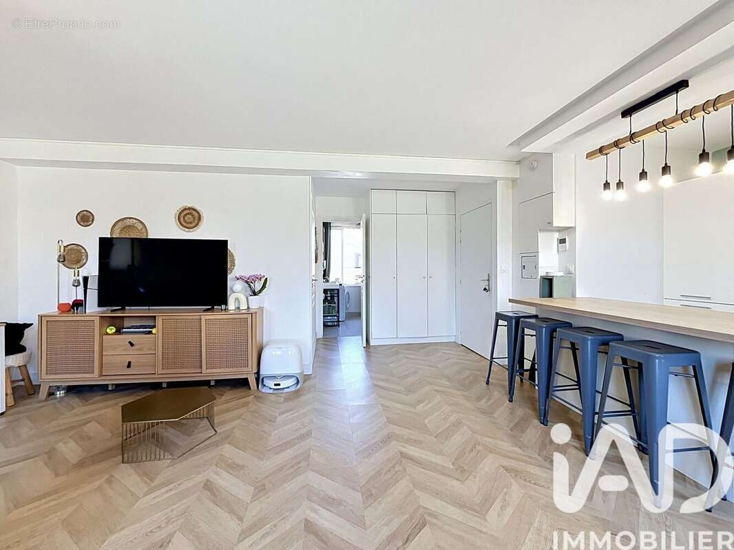 Photo 2 - Appartement à PUTEAUX