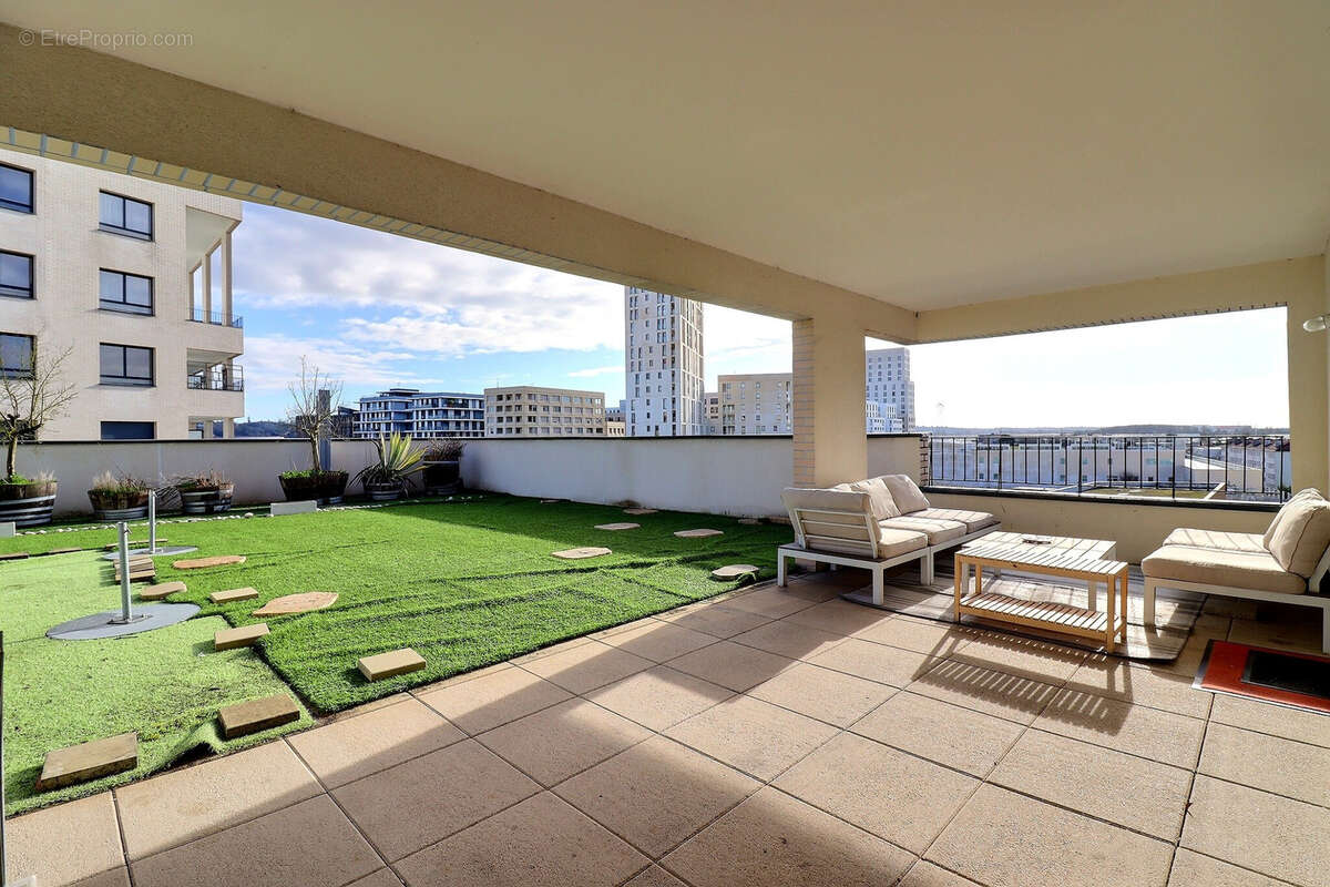 Bordeaux - terrasse exceptionnelle de 100 m2 - appartement  coté jardin au calme absolu - photo 2