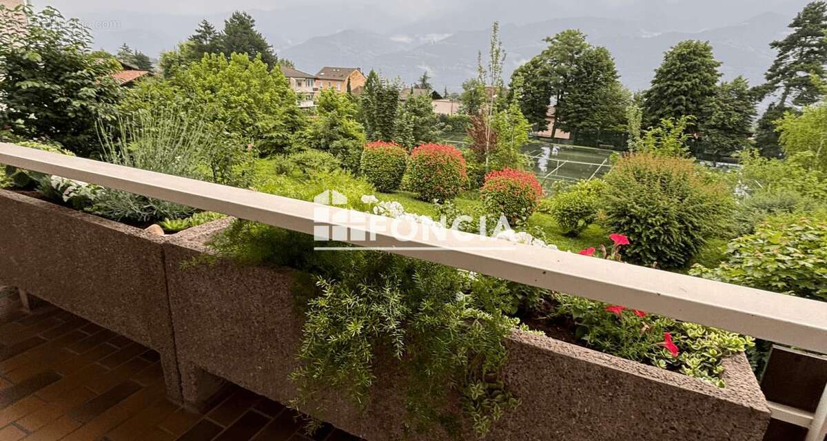 Appartement à SAINT-ISMIER