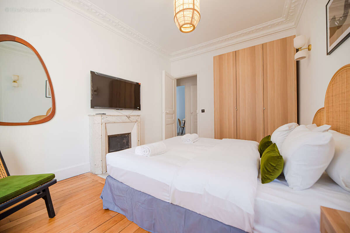 A vendre en exclusivite - immeuble secteur cathedrale - photo 5