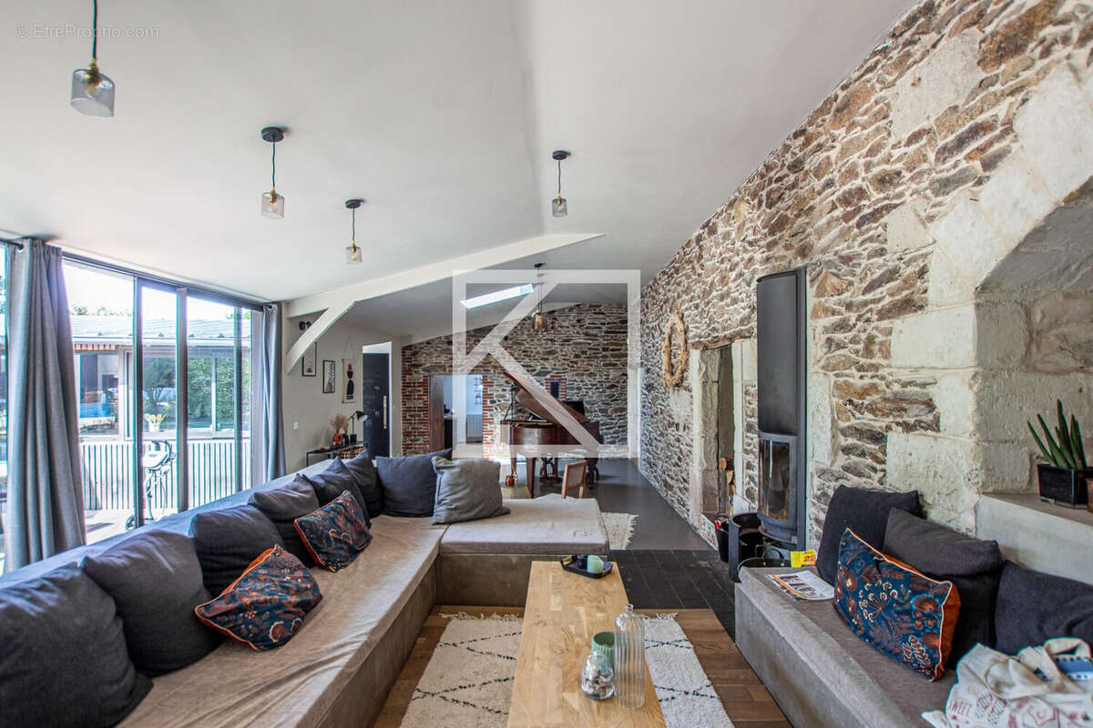 Maison à BOUCHEMAINE