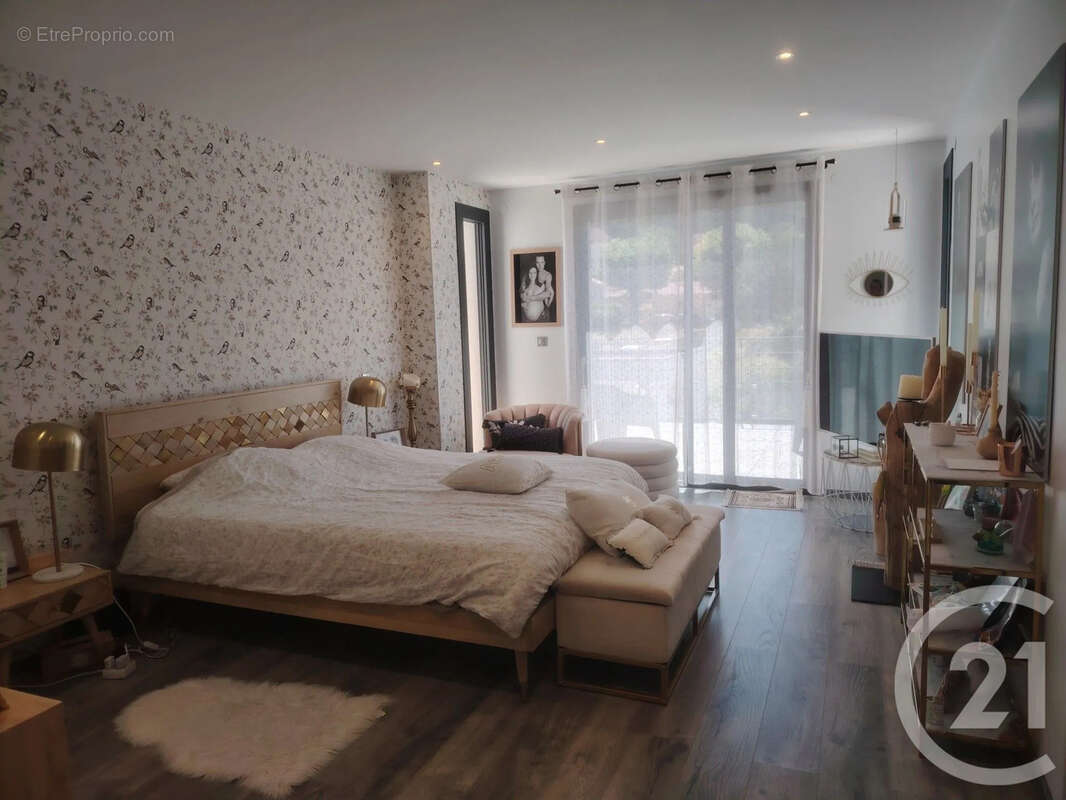 Maison 288 m² à Heyrieux  - photo 14