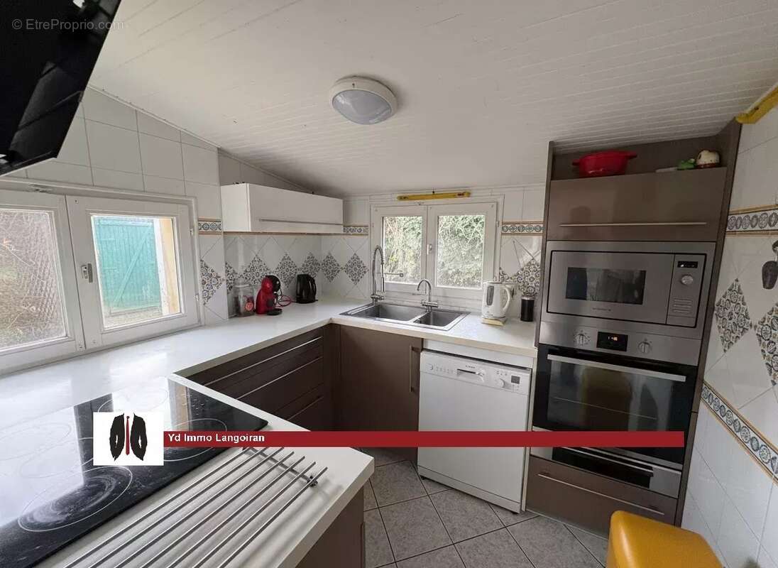 Maison à SAINT-CAPRAIS-DE-BORDEAUX