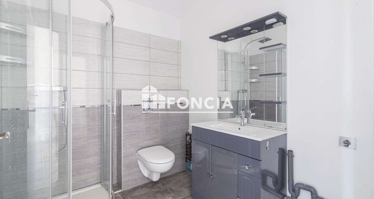 Appartement à PORT-DE-BOUC