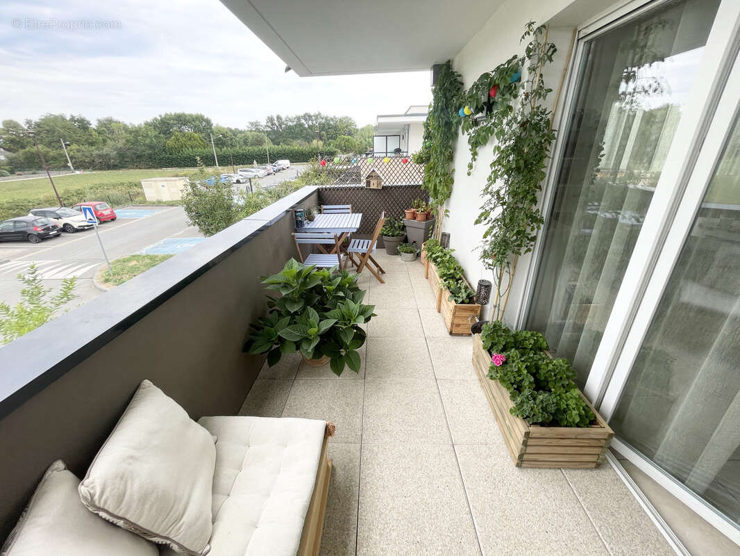 Appartement à CRANVES-SALES