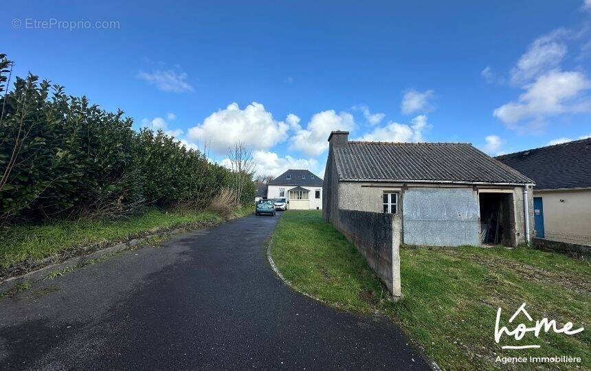 Maison à SAINT-THONAN