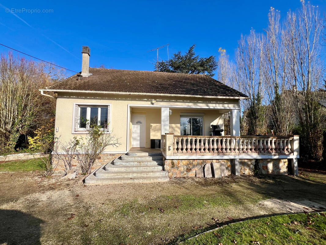 Maison à LA CHAPELLE-GAUTHIER