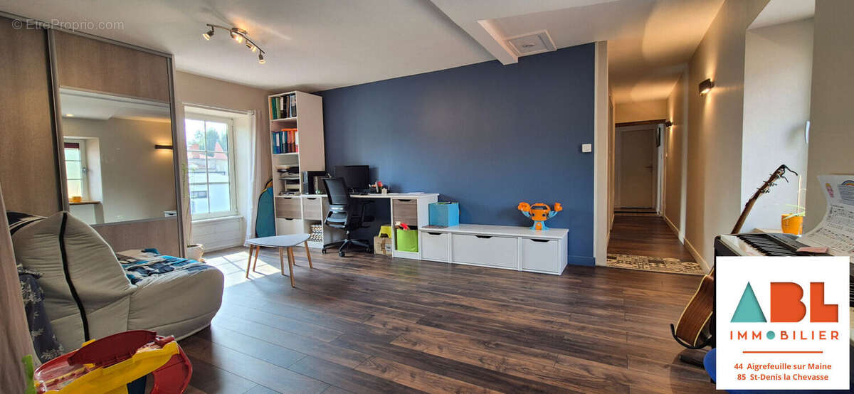 Maison à SAINT-DENIS-LA-CHEVASSE