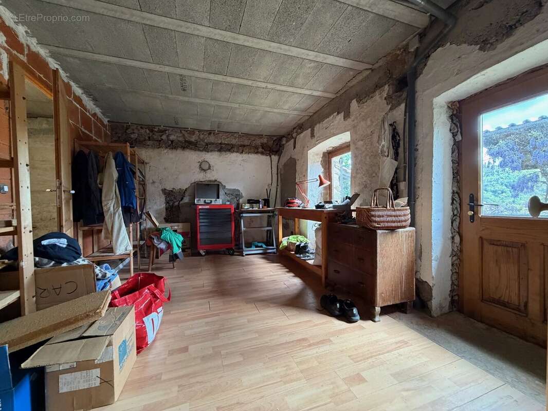 Maison à NONIERES