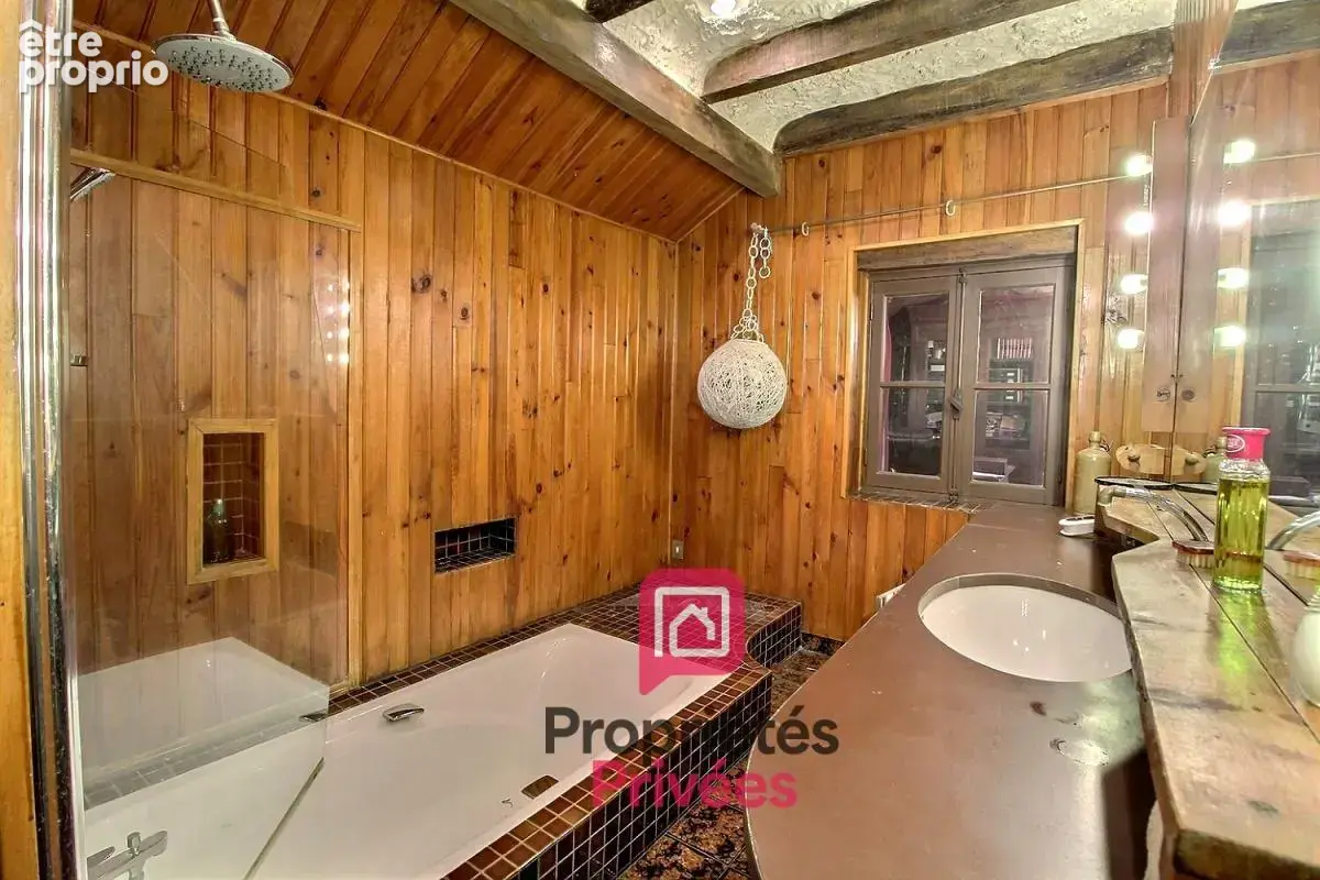 Authentique longere gatinaise de 170 m2 avec grange de 170 m2 aménagée, piscine interieure, dependances, terrain de plus d'1 hec - photo 9