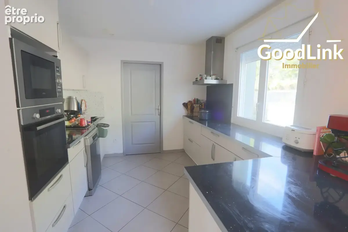 Maison 6 pièces 132 m² à vendre à Vaux-Sur-Seine (78740) - photo 4