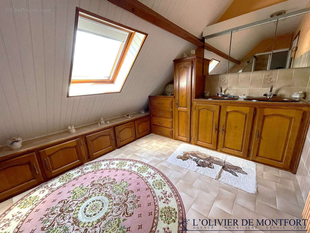 Maison à MONTFORT-L'AMAURY