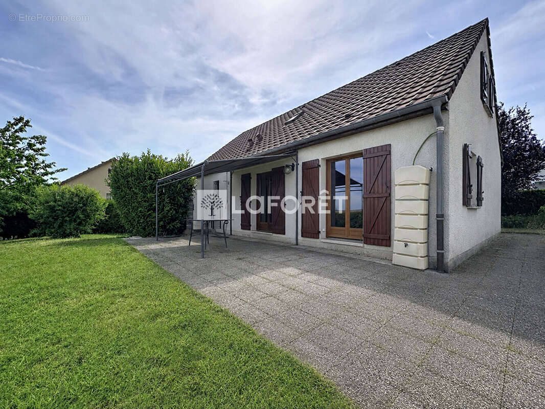 Maison Arc Les Gray 5 pièce(s) 126 m2 - photo 9