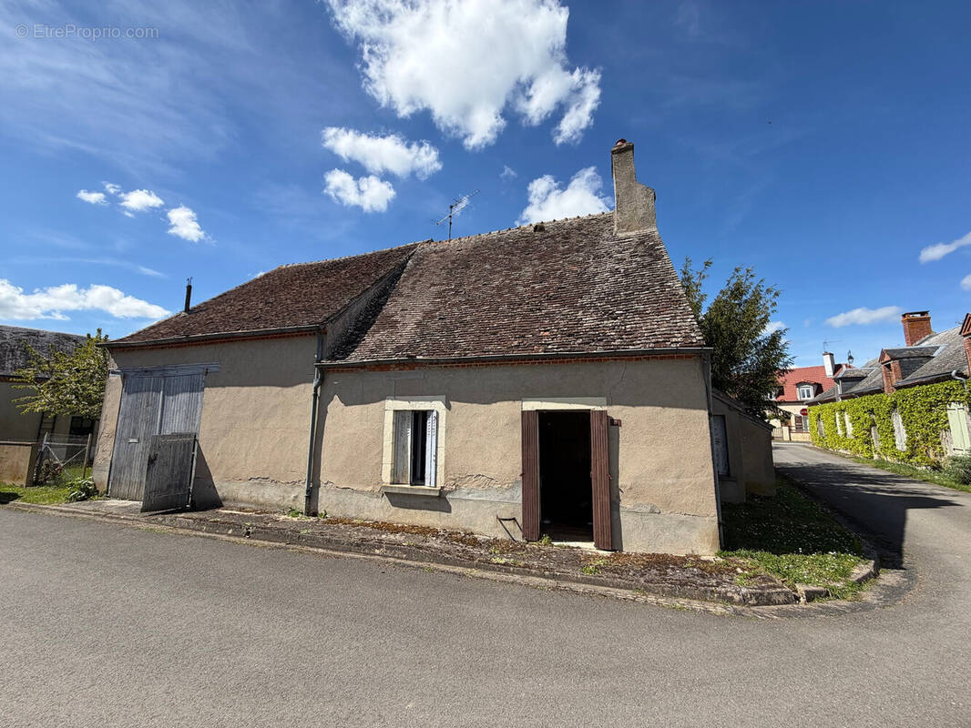 Maison à REUILLY