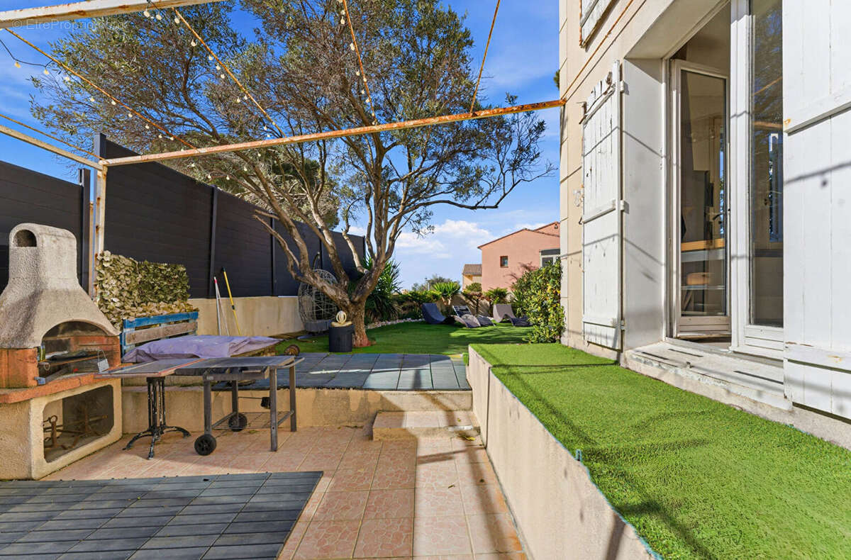 Appartement à SAUSSET-LES-PINS