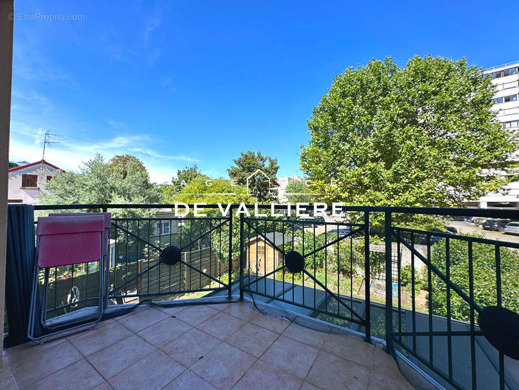 Appartement à NANTERRE