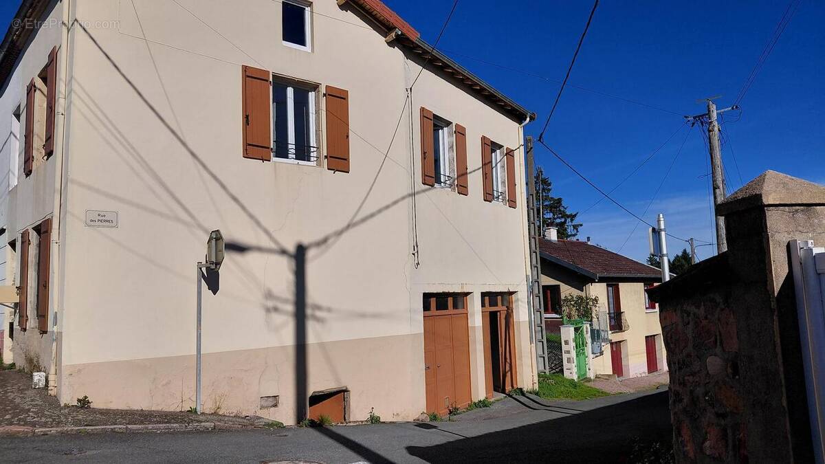 Photo 1 - Maison à LA PACAUDIERE