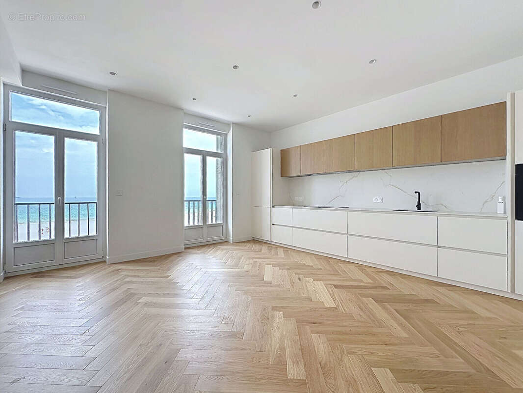 Appartement d'exception - 98 m² - Front de mer sur le Sillon - Vue mer panoramique - photo 6