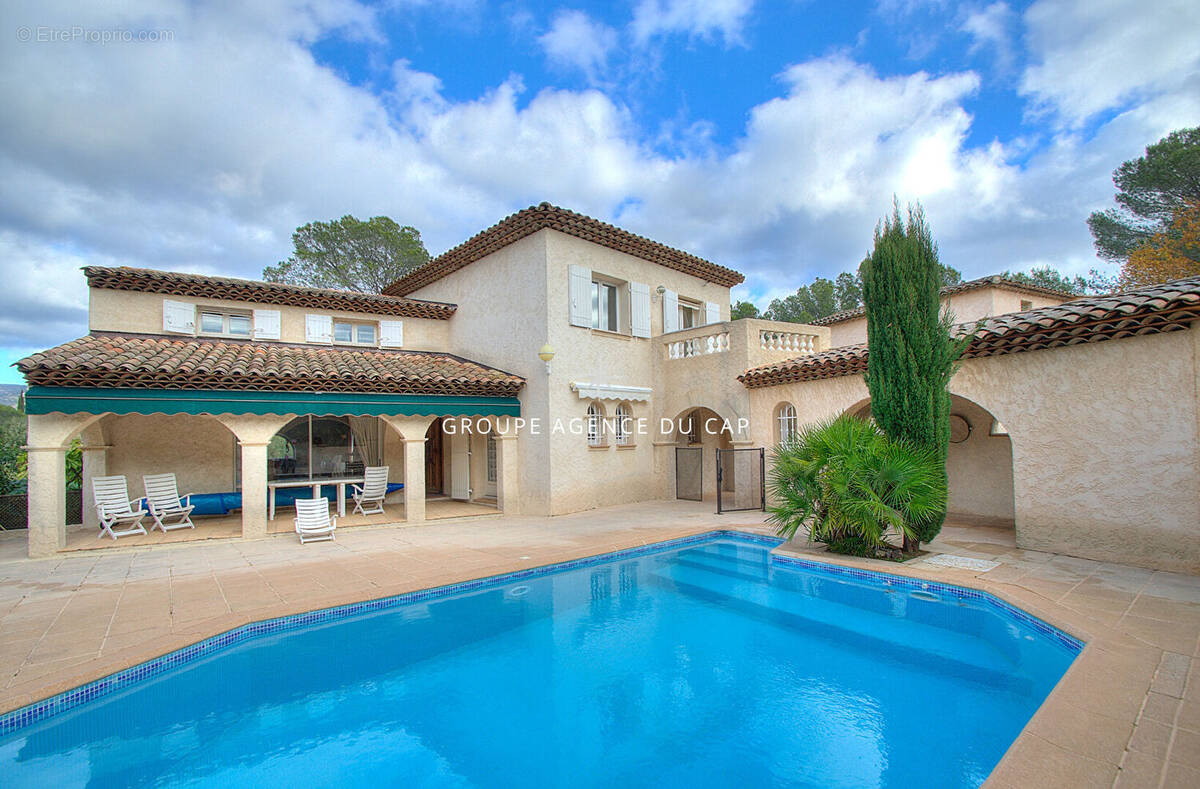 Maison à SAINT-RAPHAEL