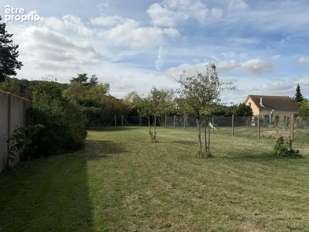 Terrain 883 m² à vendre à Pacy-Sur-Eure (27120) - photo 2