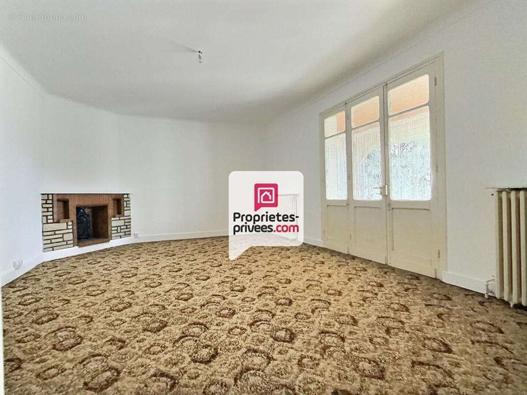 Maison  T5/6 d'env. 200 m2 avec étang, verger et nombreuses annexes sur  SANILHAC (24660) - photo 3