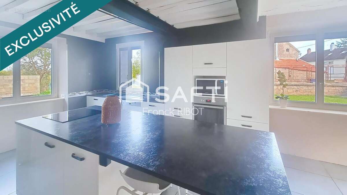 Photo 7 - Maison à LA ROCHE-EN-BRENIL