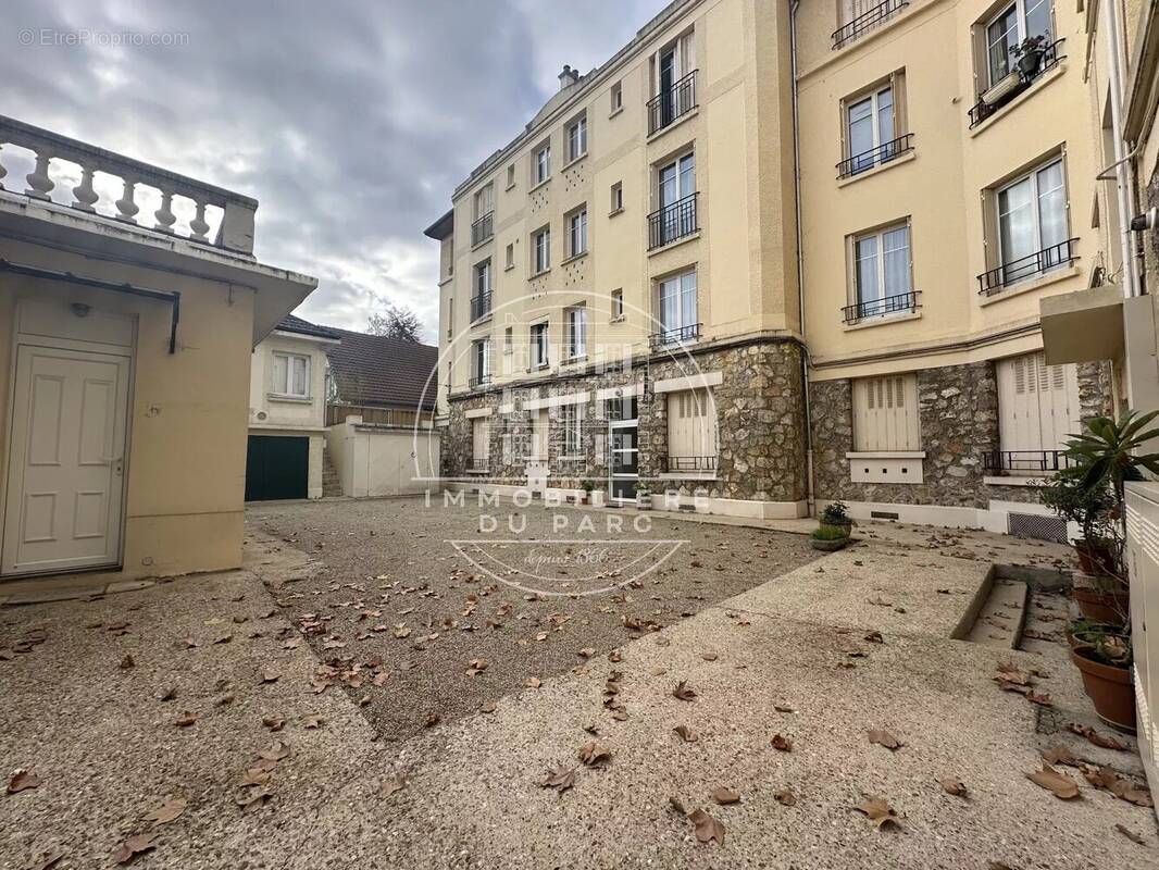 Appartement à LE VESINET