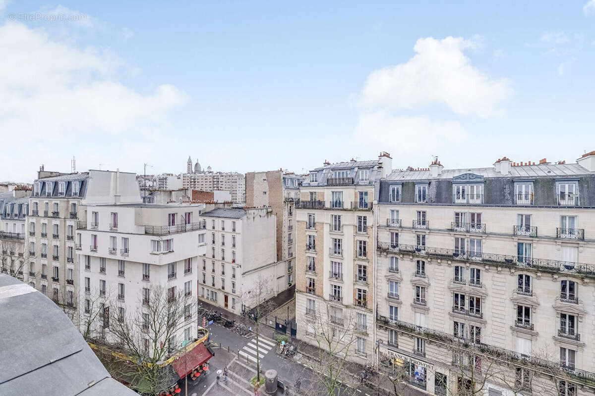 Appartement à PARIS-18E