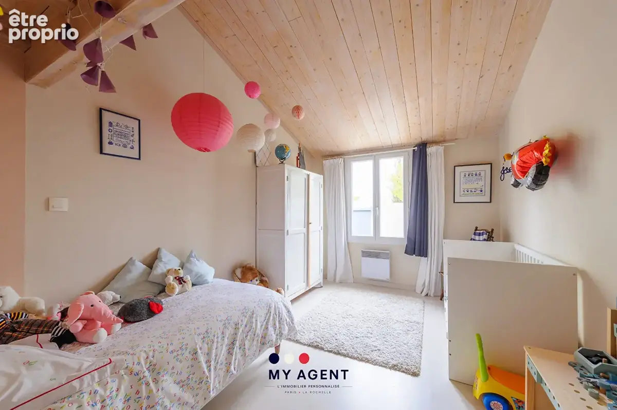 Plain-pied 214 m² avec piscine, 1 250 m² de terrain, limite La Rochelle - photo 9