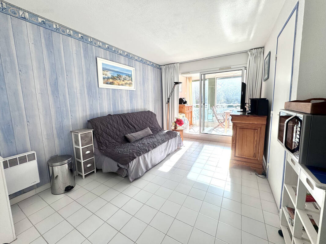 Appartement à SIX-FOURS-LES-PLAGES