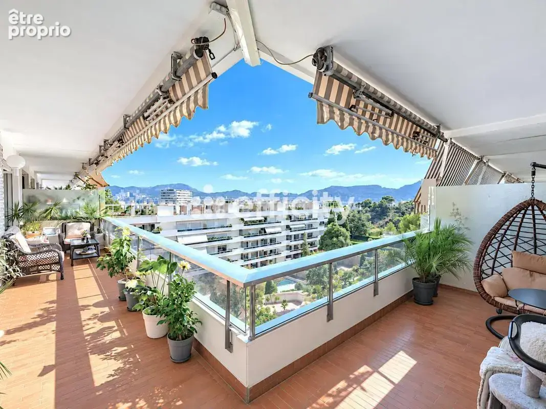 Appartement à MARSEILLE-8E
