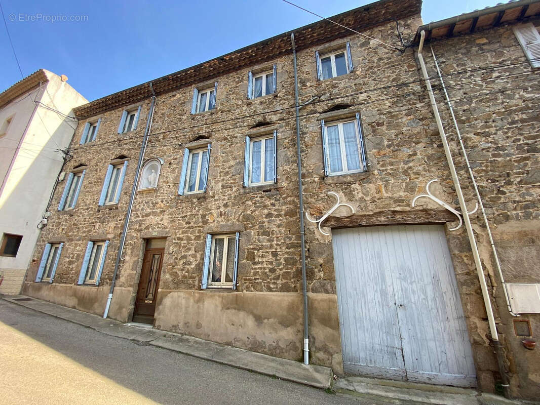Appartement à SERRIERES