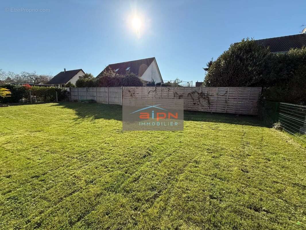 Maison à SAINT-ETIENNE-DU-ROUVRAY