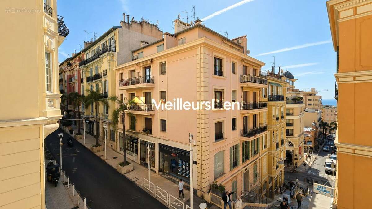 Appartement à BEAUSOLEIL