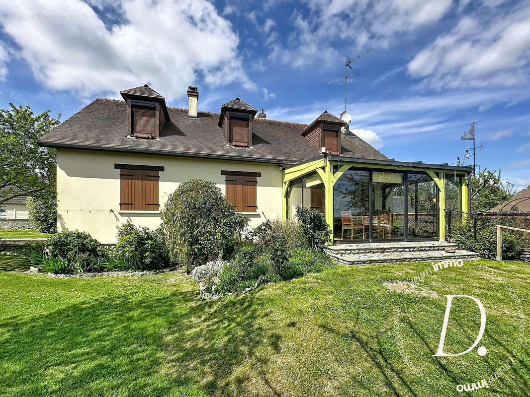 Maison à CIVIERES