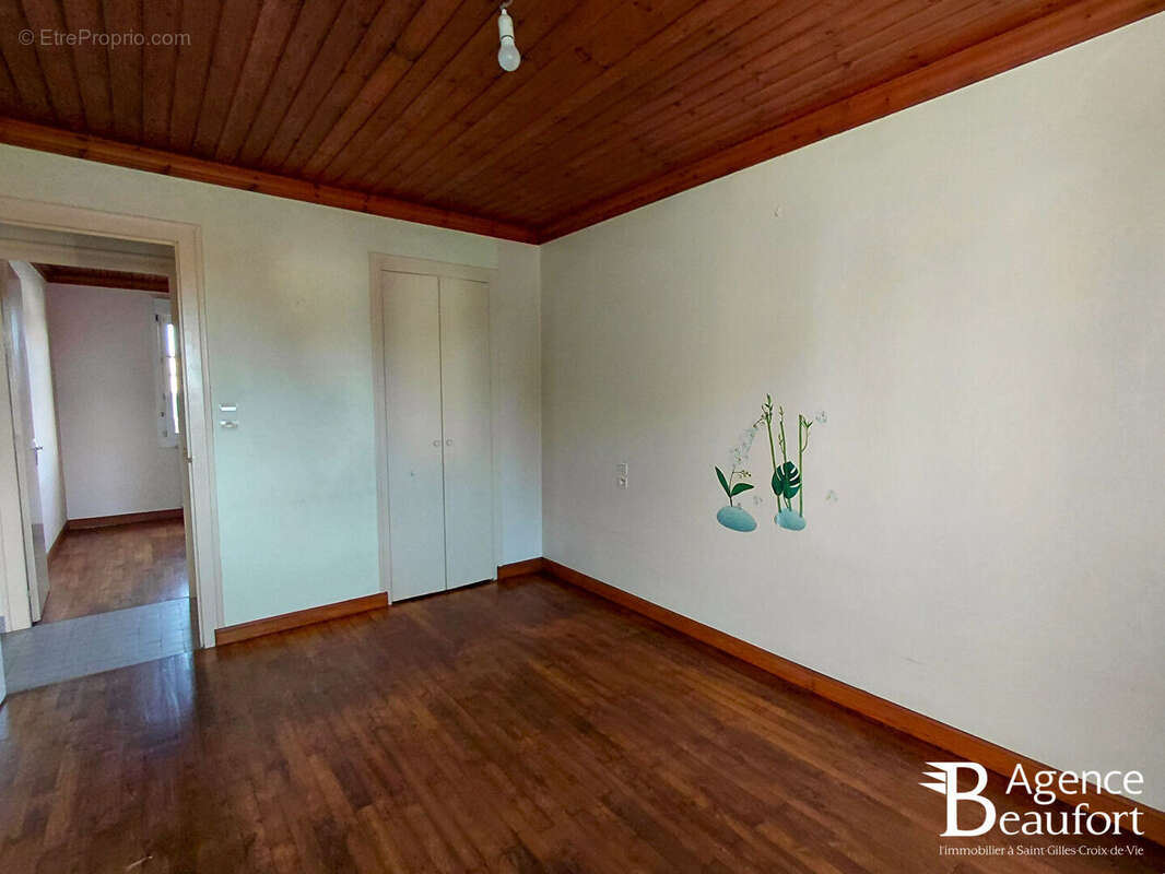 Maison 2 chambres + bureau - Le Fenouiller - photo 4