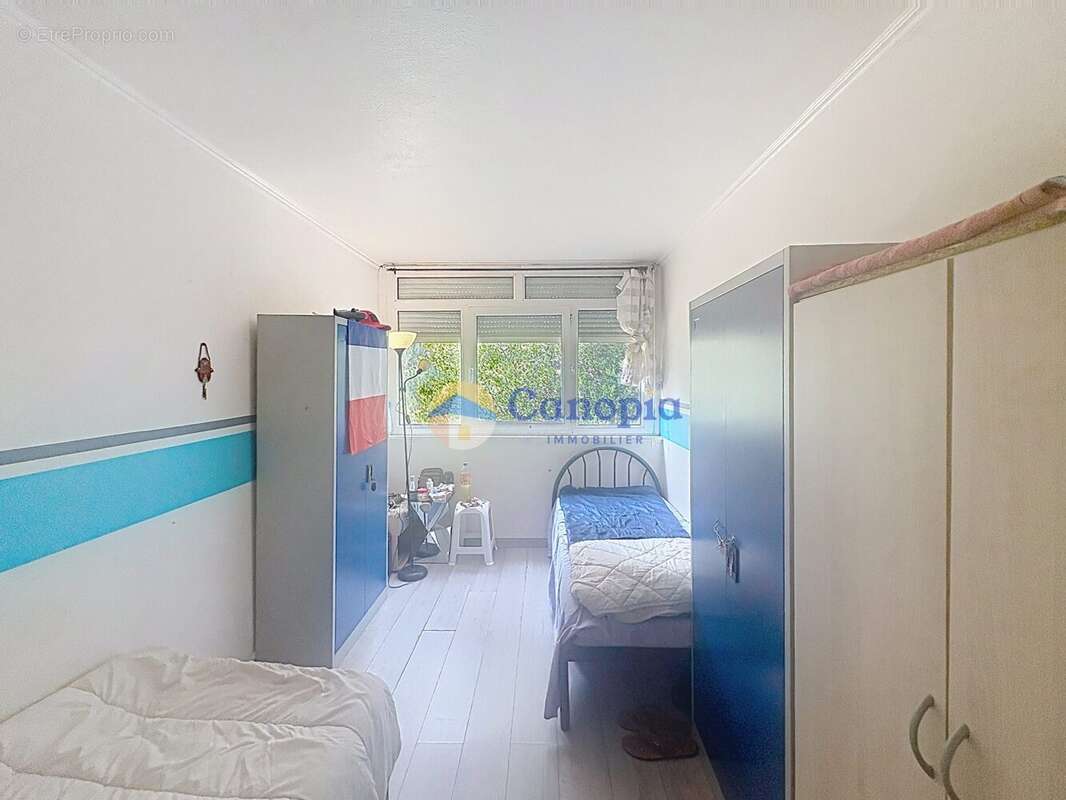 Appartement à L'HAY-LES-ROSES