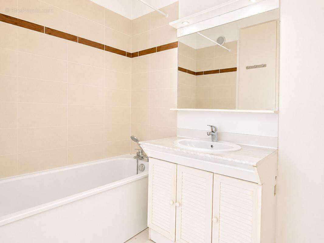 Appartement lumineux 2 chambres 92310 Sèvres - photo 5