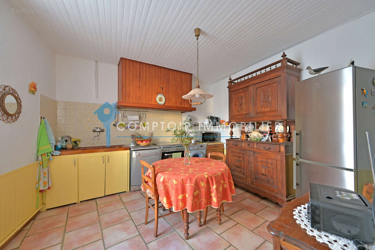 A vendre dept 30 (gard) beauvoisin maison de village 4 chambres jardin et grand garage - photo 5