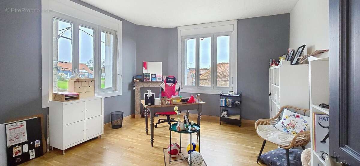 Maison 290 m² à Ecoust-Saint-Mein  - photo 7