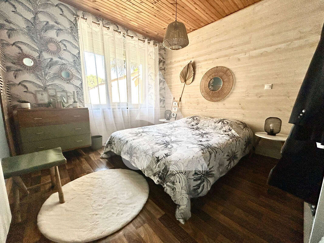 Maison à VIRE-SUR-LOT