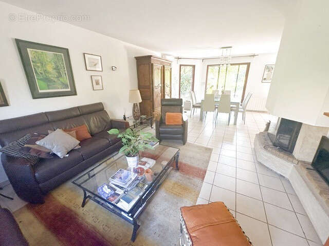 Maison à VAULX-MILIEU