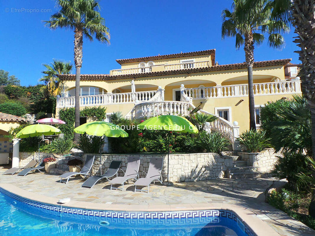 Maison à LES ISSAMBRES