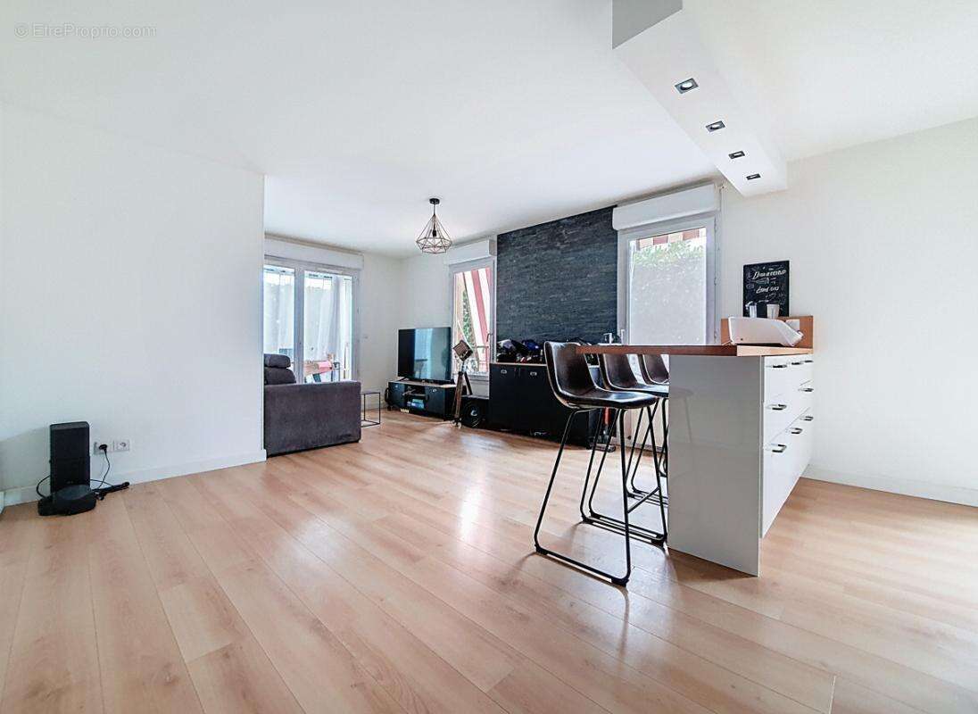 Appartement à MIONS