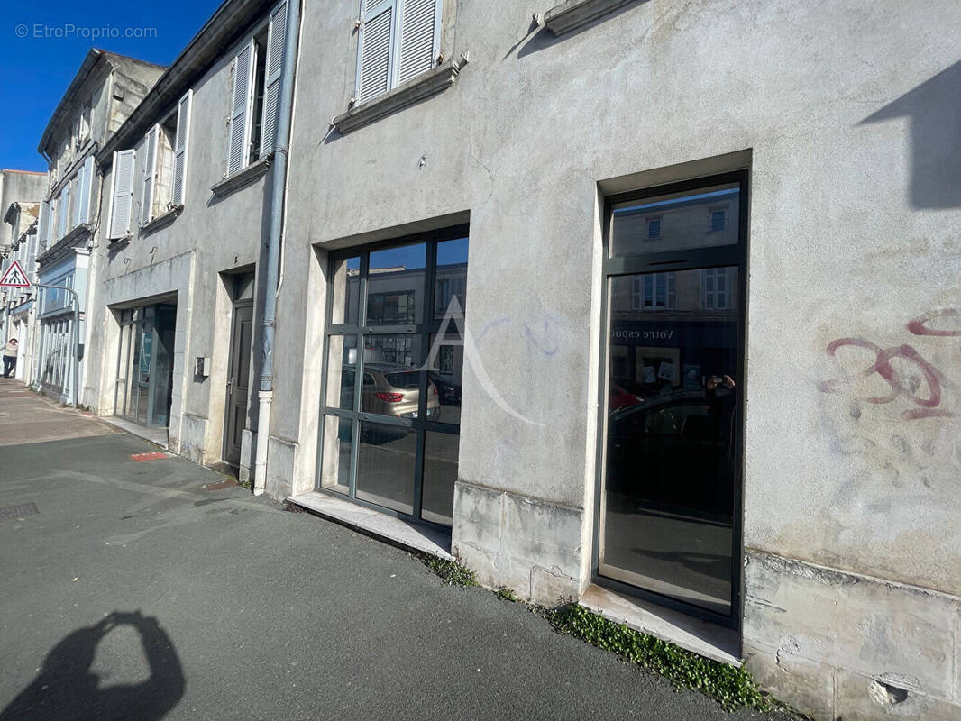 Commerce à ROCHEFORT
