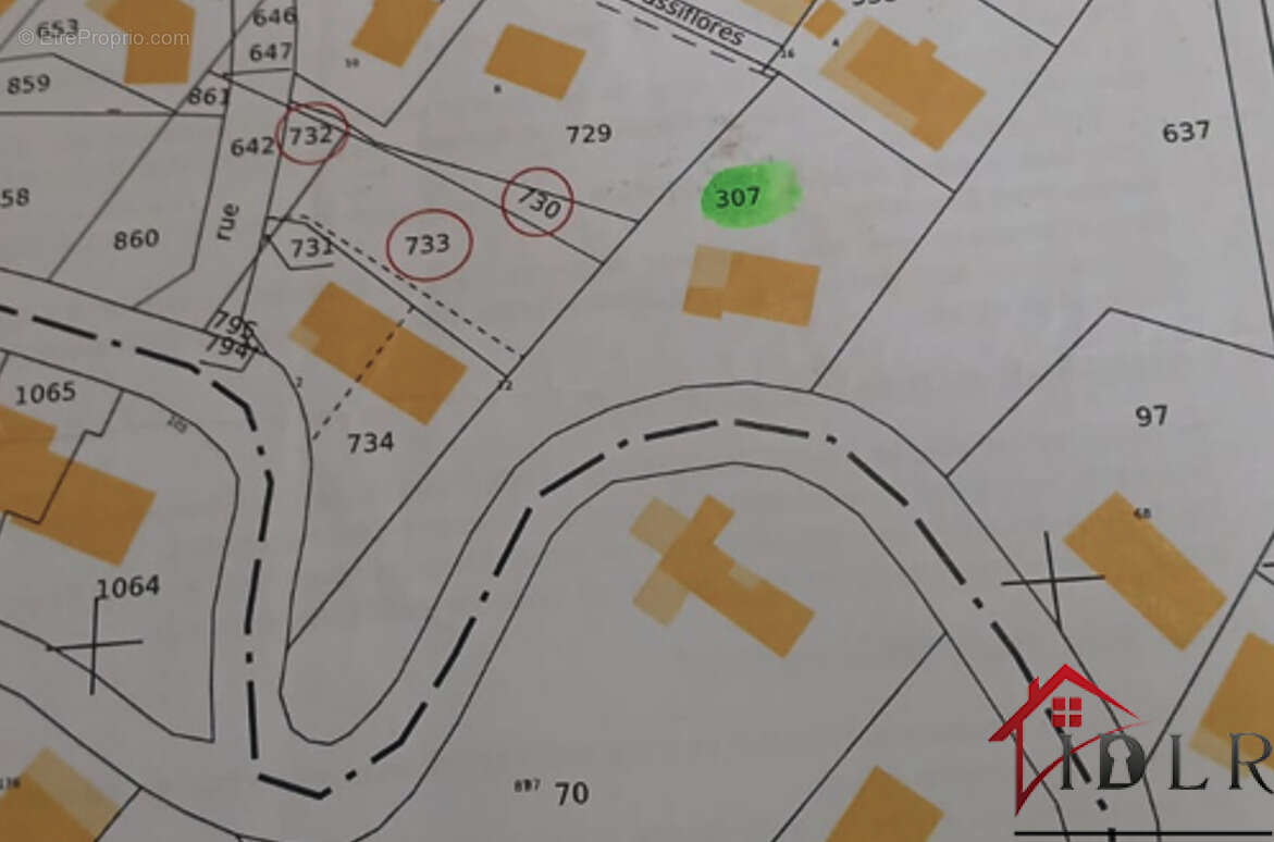 En EXCLUSIVITÉ : Terrain constructible de 1 333 m2 avec vue - photo 11