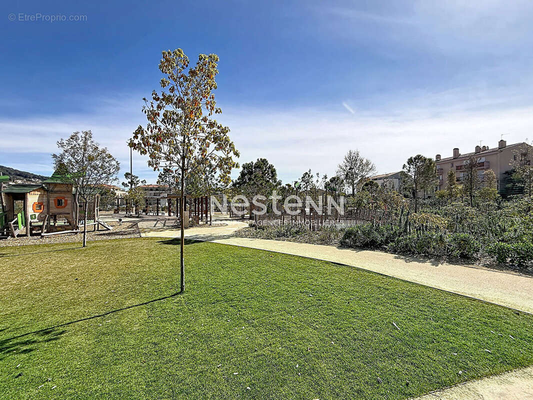 Appartement à VALLAURIS