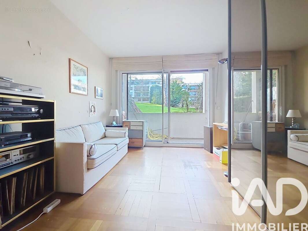 Photo 8 - Appartement à VILLE-D'AVRAY