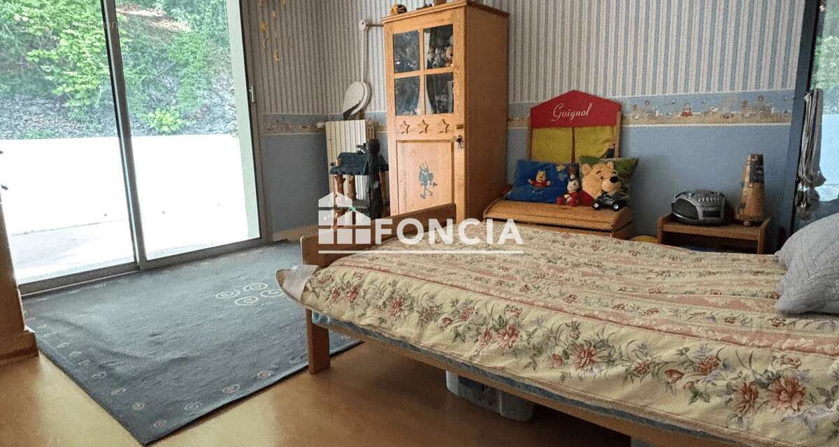 Maison à FONTAINE-LE-PORT