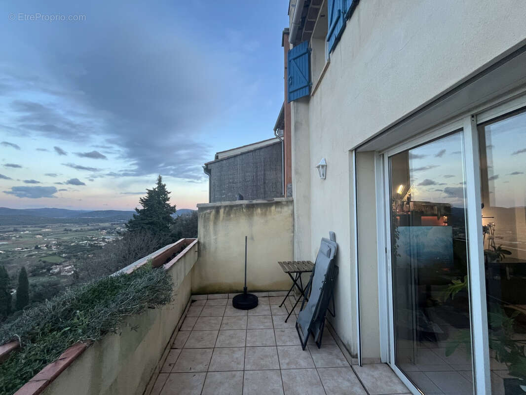 Maison à SOLLIES-VILLE